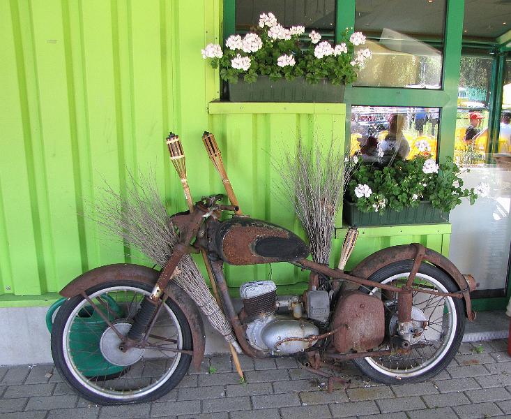 Het bestuur heeft dit uitstekend gezegd, SHOW EN SHINE, en dit alles onder een blakende zon op de locatie De Blookberg te Zutendaal (30).JPG